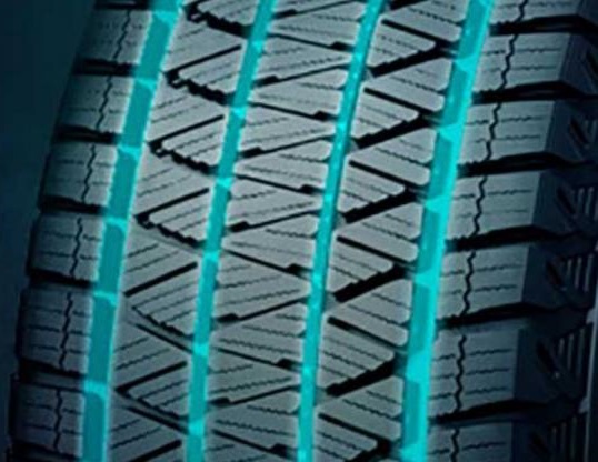 Bridgestone Blizzak DM-V3 (2)